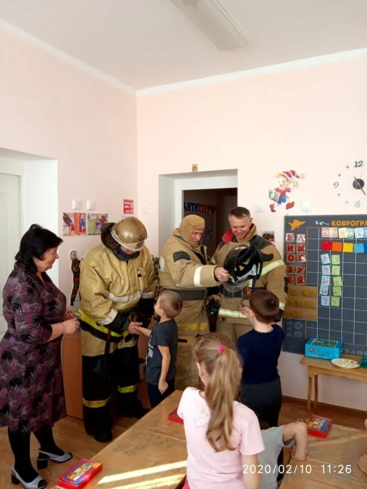 6ACCB037-A243-4A9E-BAE7-2E39E5F68221